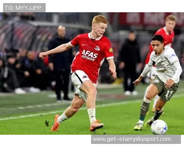 19岁荷兰中场斯米特要价6000万欧吸引皇马巴萨拜仁等豪门关注 19岁荷兰中场斯米特要价6000万欧吸引皇马巴萨拜仁等豪门关注